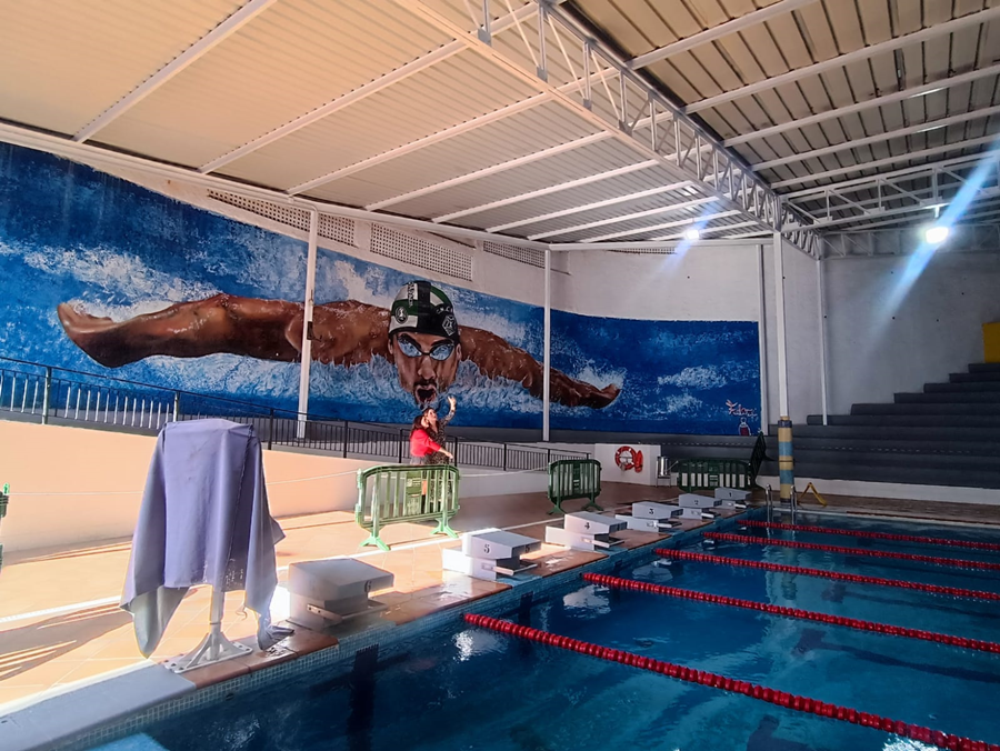 El Ayuntamiento mejora las cubiertas de la Piscina 29 de abril tras una inversión de más de 40.000 euros