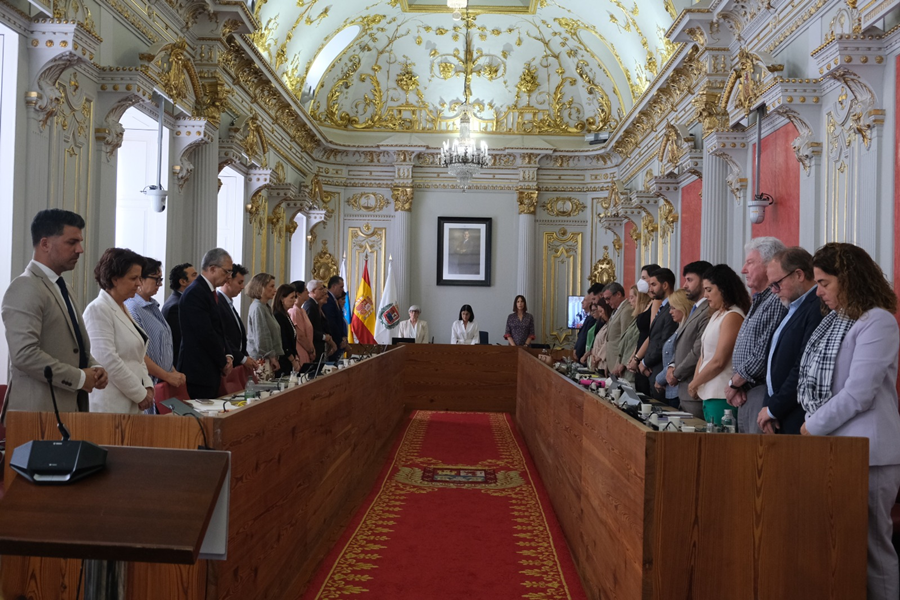 El Ayuntamiento decreta un día de luto por el asesinato machista de una mujer en el barrio de El Zardo