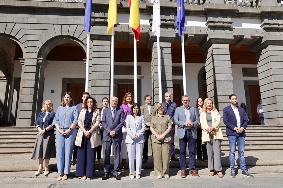 El Ayuntamiento condena el asesinato machista de una mujer en el barrio de Schamann y decreta un día de luto
