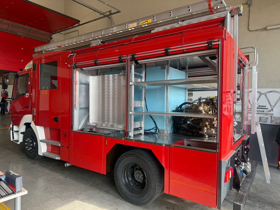 El Ayuntamiento ultima la incorporación de tres camiones primera salida y una autobomba para Bomberos tras invertir más de 1,8 millones de euros
