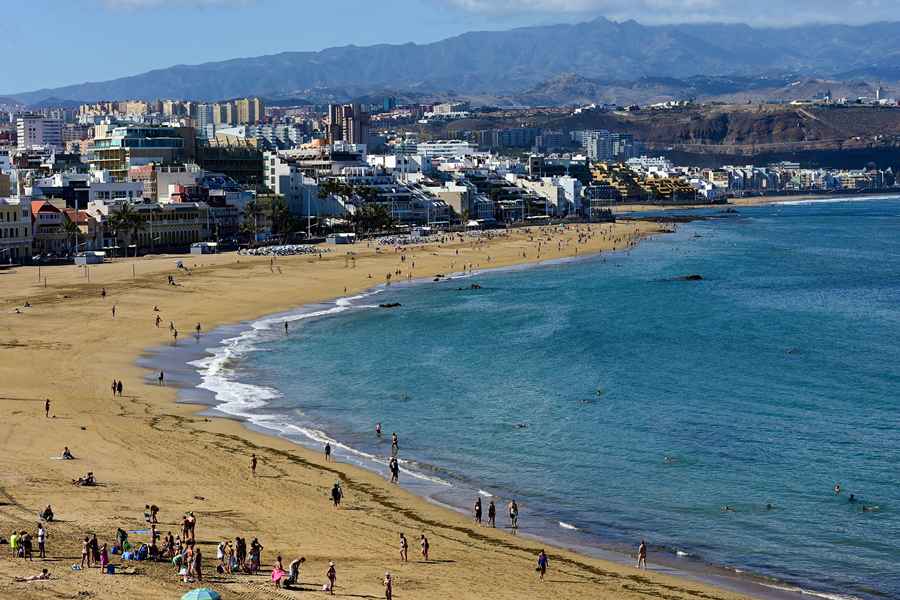 Las playas de la ciudad refuerzan el servicio de Salvamento y Socorrismo los días festivos de la Semana Santa