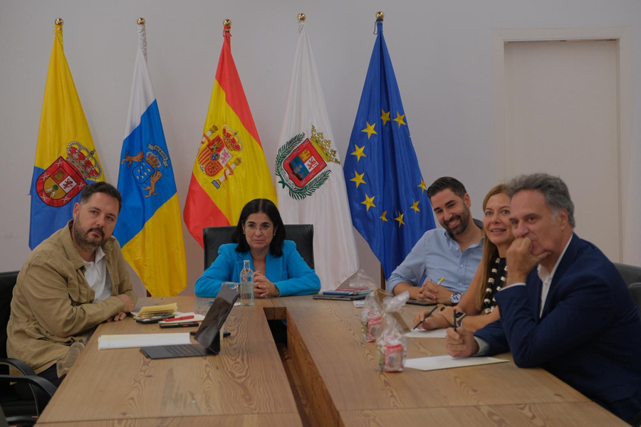 El Ayuntamiento coordina la iluminación de zonas comerciales para Navidad