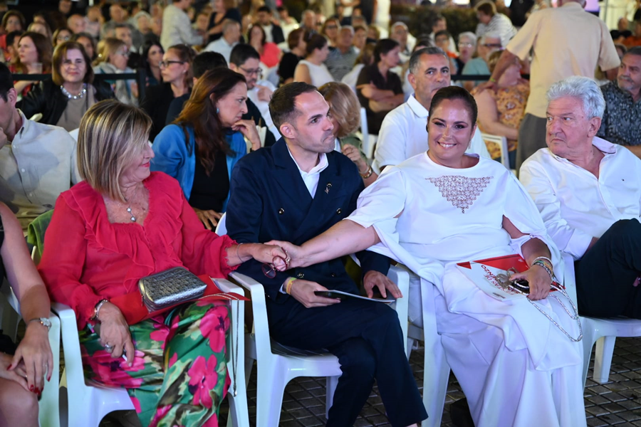 San Lorenzo inicia sus fiestas con la lectura del pregón a cargo de Yasmina Pereira