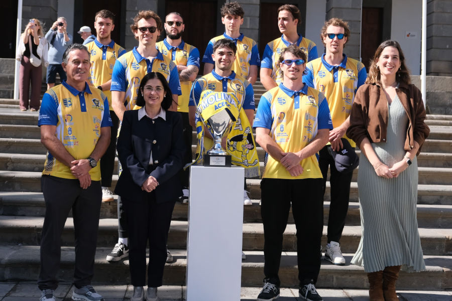La alcaldesa recibe al Club Molina Sport tras proclamarse campeón de su sexta Copa del Rey