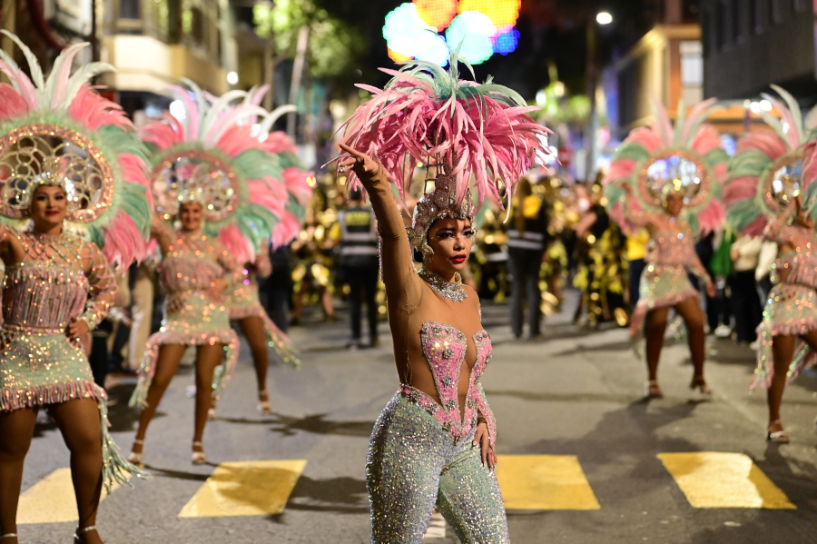 El Ayuntamiento regula el tráfico con motivo del inicio del 'Carnaval de Las Vegas'
