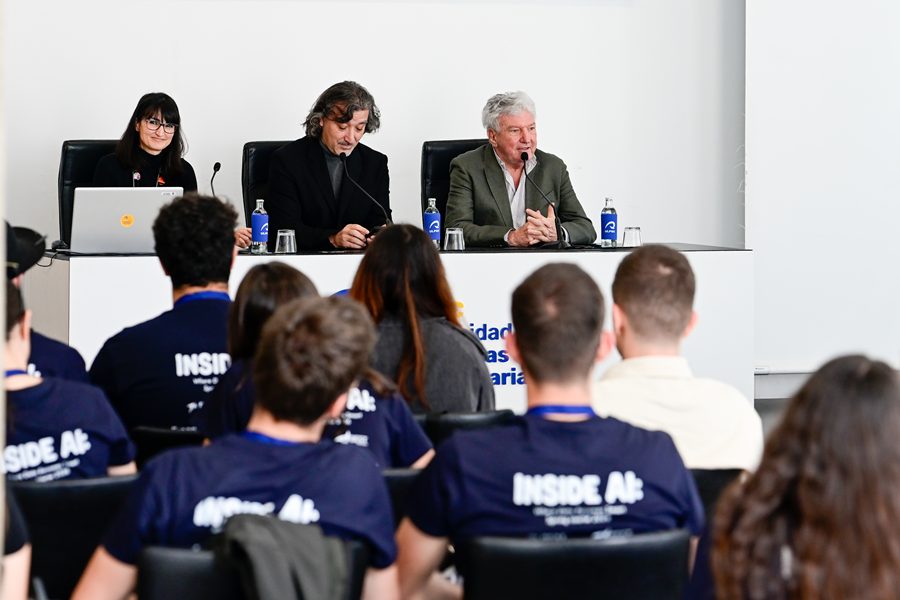 Pedro Quevedo destaca el papel de los jóvenes universitarios en el desarrollo inteligente y sostenible de Las Palmas de Gran Canaria