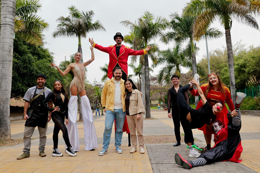 Darias participa en la celebración del Día Mundial del Circo en el parque Juan Pablo II