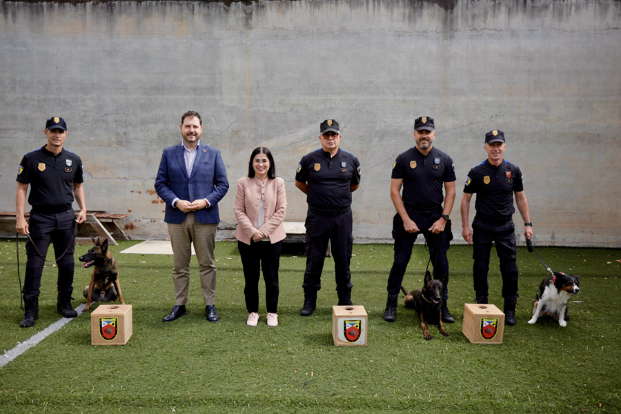 La Policía Local incorpora dos nuevos agentes caninos para reforzar la detección de estupefacientes