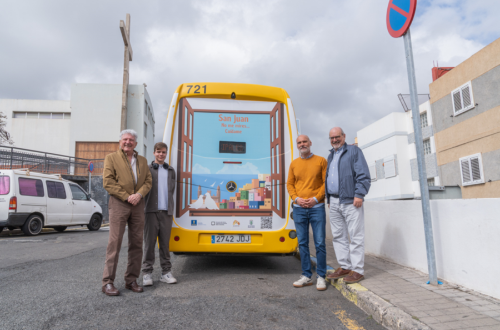 Guaguas Municipales apoya la difusión de una campaña de la asociación de vecinos Artemi para cuidar el barrio de San Juan