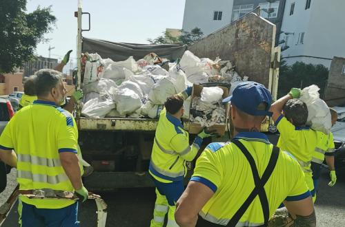 El Ayuntamiento adjudica el contrato para mejorar la aplicación de recogida de trastos a domicilio