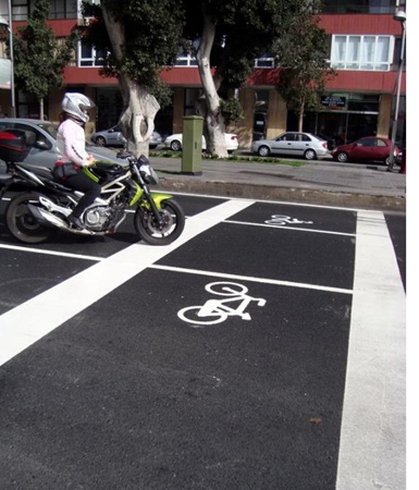 120409 Señaletica Motos Int.JPG