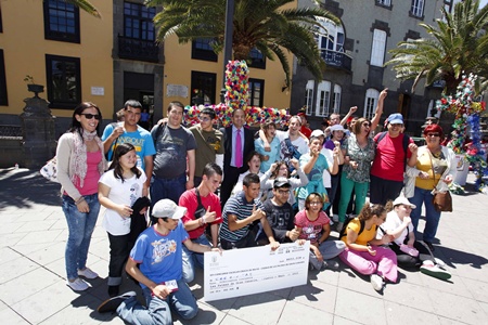 120504 Cruces de Mayo Int.jpg