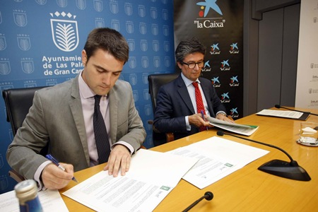 121108 Convenio Ayuntamiento-La Caixa Int.jpg