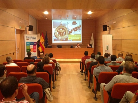 131104 Asesoramiento a Emprendedores Int.jpg