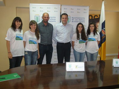 120418 foto recepción balonmano.JPG