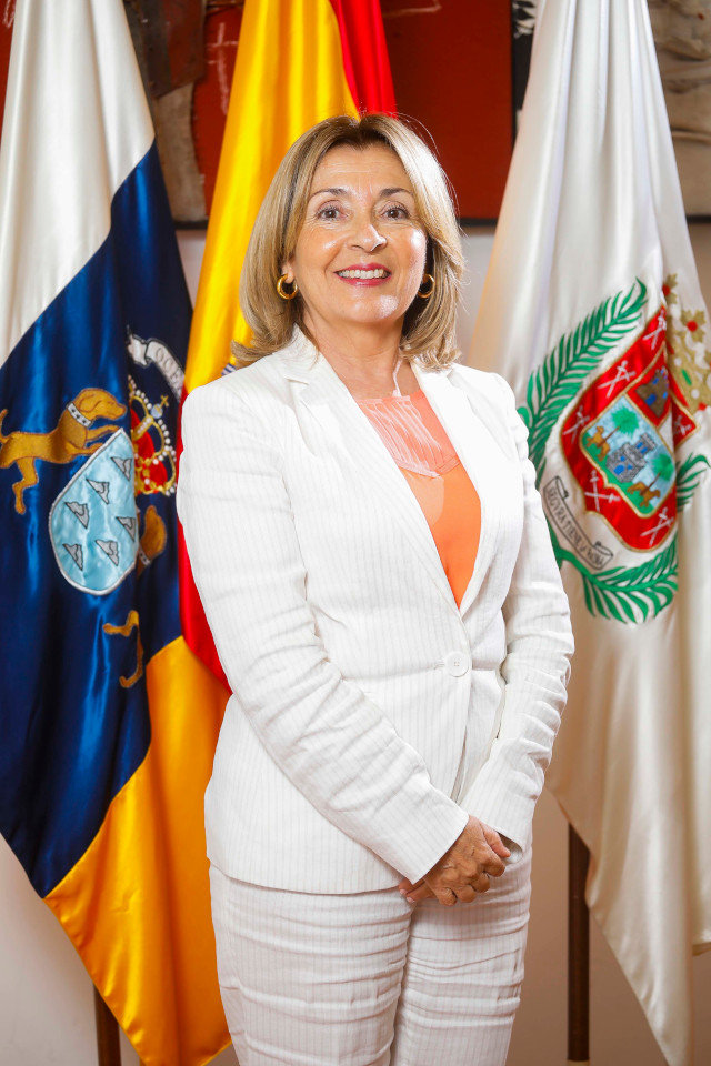 D.ª Carmen Lourdes Armas Peñate