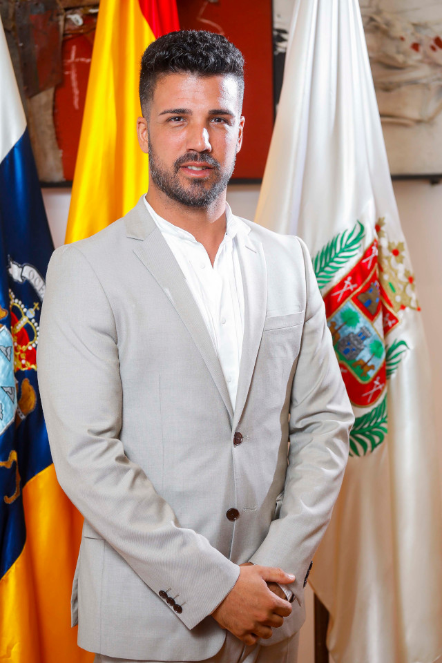 D. David Suárez González